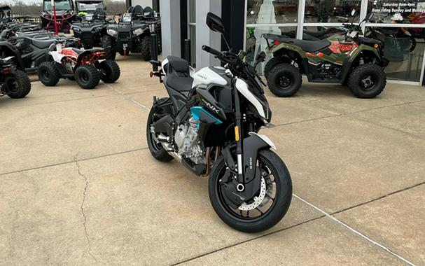 2026 CFMOTO NK 675