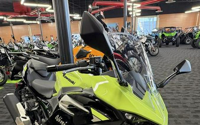 2026 Kawasaki Ninja® 500 SE ABS