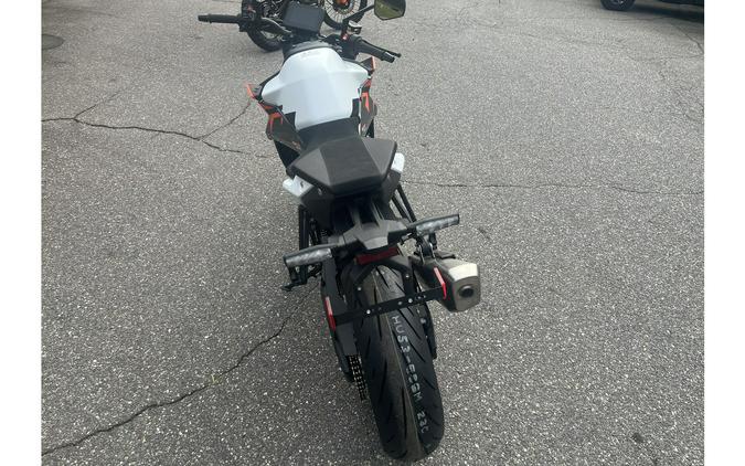 2027 990 Duke - KTM