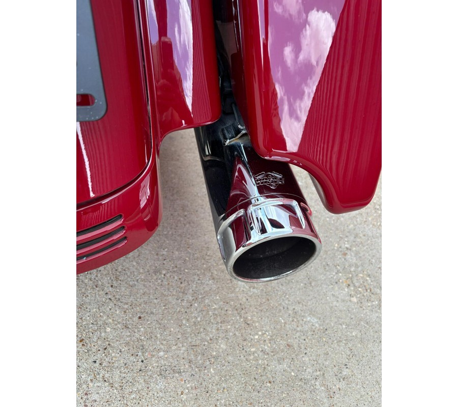 2021 Harley-Davidson® Street Glide® Special FLHXS BILLIARD RED