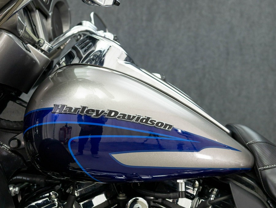 2017 HARLEY DAVIDSON FLHTKSE CVO ULTRA LIMITED W/ABS