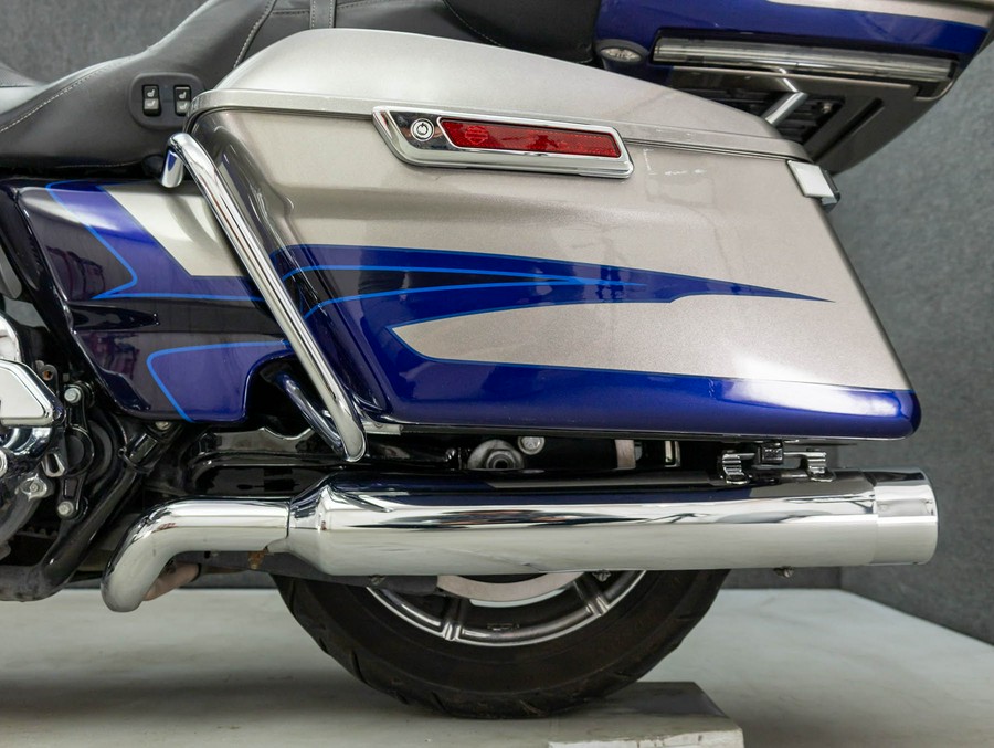 2017 HARLEY DAVIDSON FLHTKSE CVO ULTRA LIMITED W/ABS