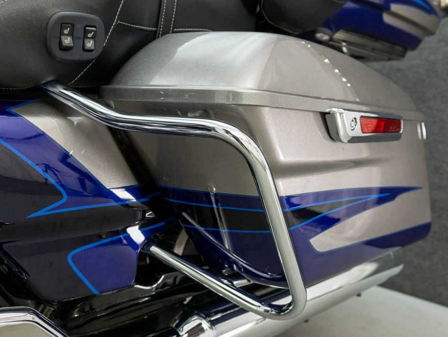 2017 HARLEY DAVIDSON FLHTKSE CVO ULTRA LIMITED W/ABS