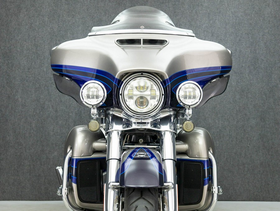 2017 HARLEY DAVIDSON FLHTKSE CVO ULTRA LIMITED W/ABS