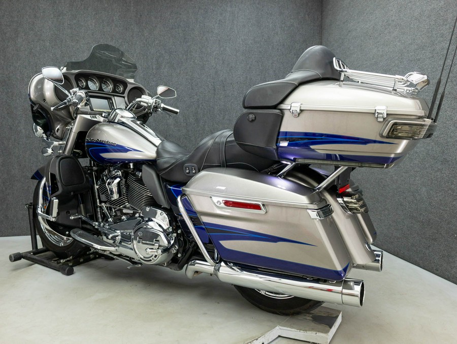 2017 HARLEY DAVIDSON FLHTKSE CVO ULTRA LIMITED W/ABS