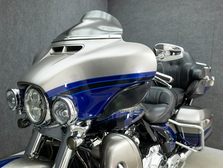 2017 HARLEY DAVIDSON FLHTKSE CVO ULTRA LIMITED W/ABS