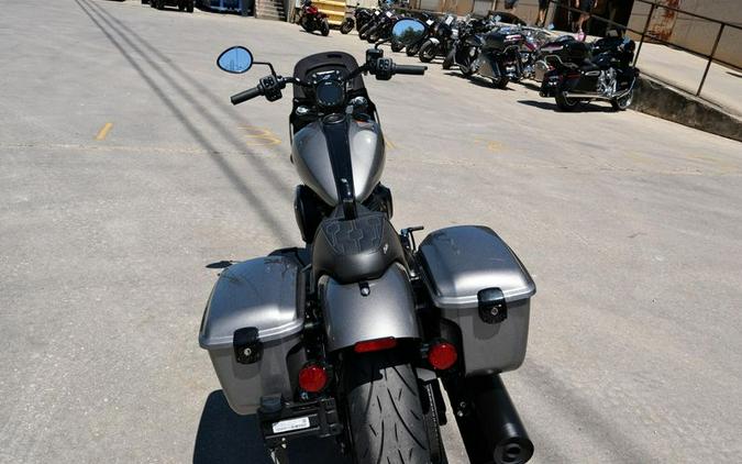 New 2025 INDIAN MOTORCYCLE SPORT CHIEF RT