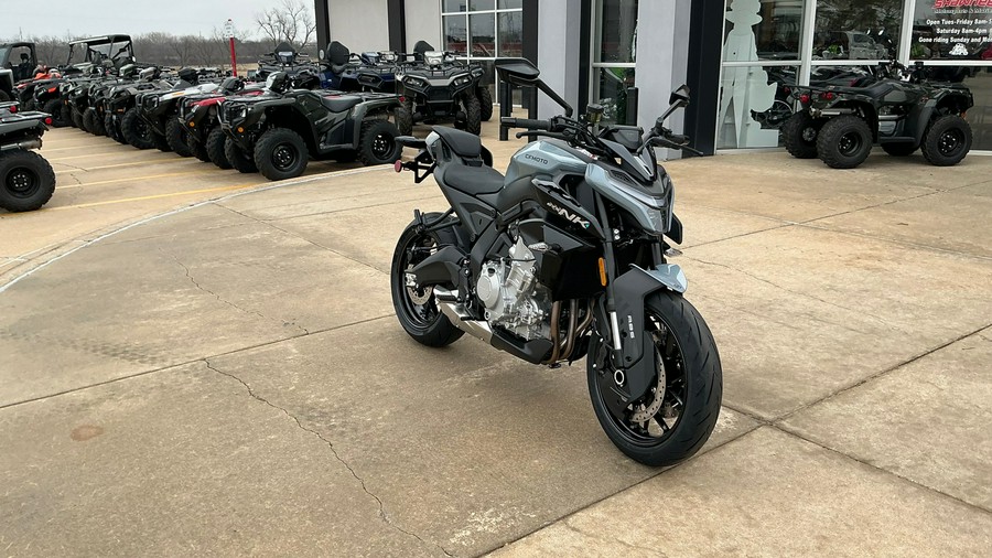2026 CFMOTO NK 675