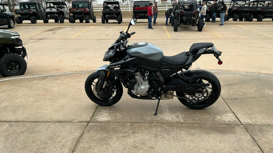 2026 CFMOTO NK 675