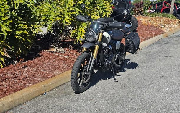 2024 Triumph Scrambler 400 X Matte Khaki Green / Fusion White Phantom Black Silver Ice