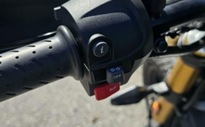 2024 Triumph Scrambler 400 X Matte Khaki Green / Fusion White Phantom Black Silver Ice