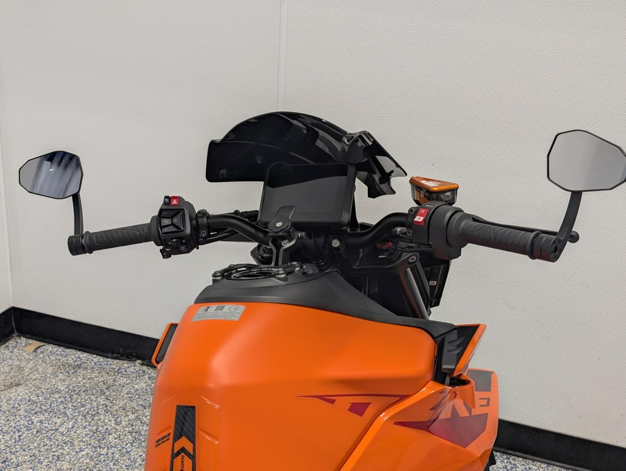 2024 KTM Duke 990