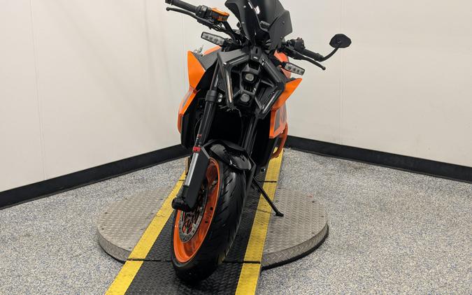 2024 KTM Duke 990