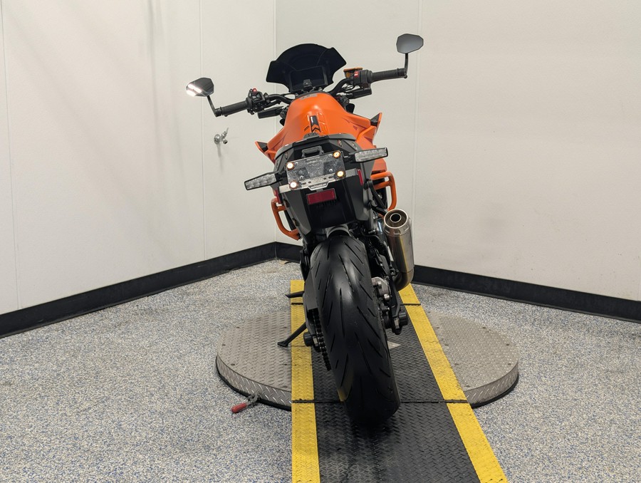 2024 KTM Duke 990