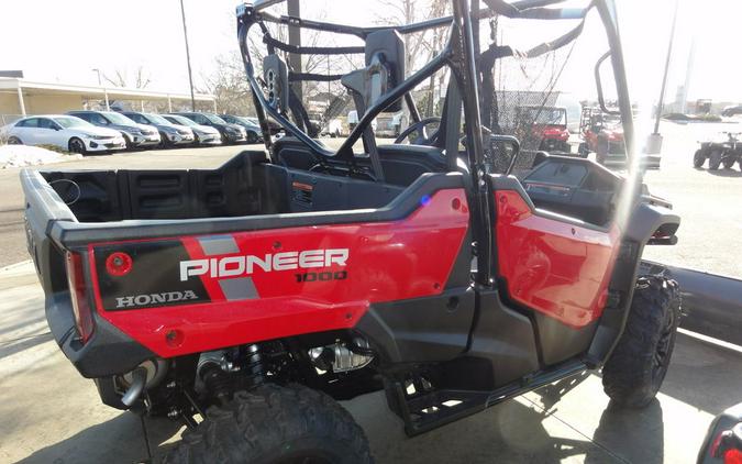 2024 Honda Pioneer 1000 Deluxe