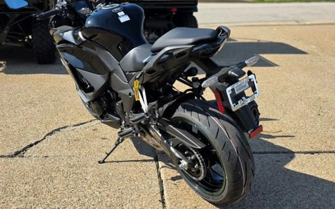 2025 Kawasaki Ninja® 1100SX ABS