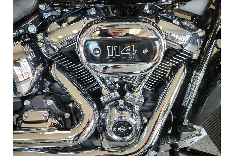 2022 Harley-Davidson® Heritage Classic FLHC