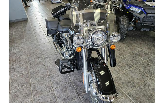 2022 Harley-Davidson® Heritage Classic FLHC