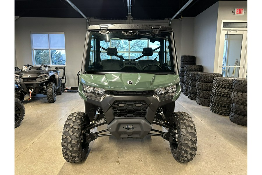 2024 Can-Am Defender DPS CAB HD9