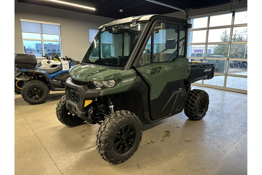 2024 Can-Am Defender DPS CAB HD9