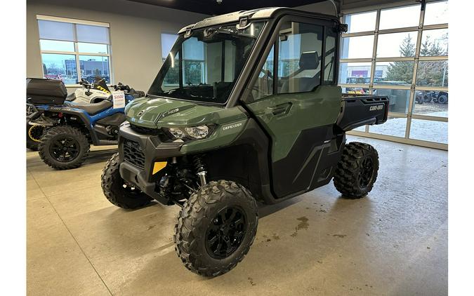 2024 Can-Am Defender DPS CAB HD9