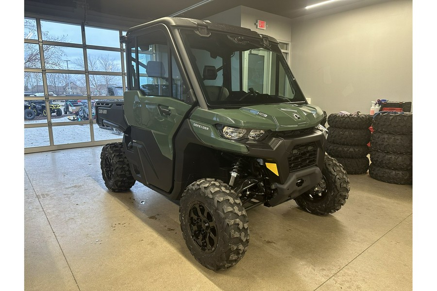 2024 Can-Am Defender DPS CAB HD9