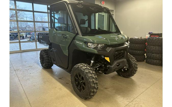 2024 Can-Am Defender DPS CAB HD9