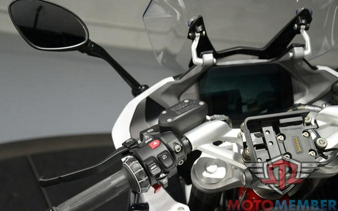 2022 BMW R 1250 RS Light White
