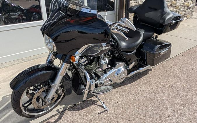 2017 Harley-Davidson Street Glide® Special