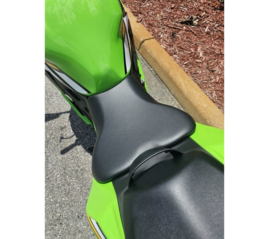 2025 Kawasaki NINJA ZX-4RR ABS KRT Edition ABS