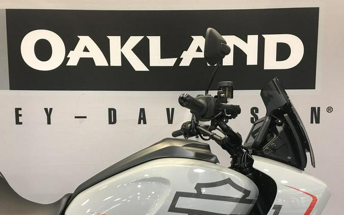 2025 Harley-Davidson® RA1250ST - Pan America® 1250 ST