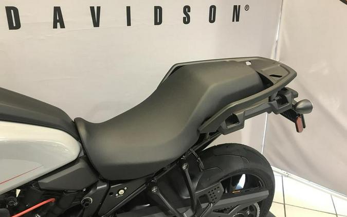 2025 Harley-Davidson® RA1250ST - Pan America® 1250 ST