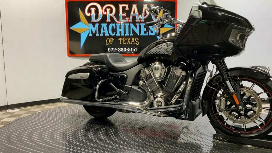 2023 Indian Motorcycle® Challenger® Limited Black Metallic