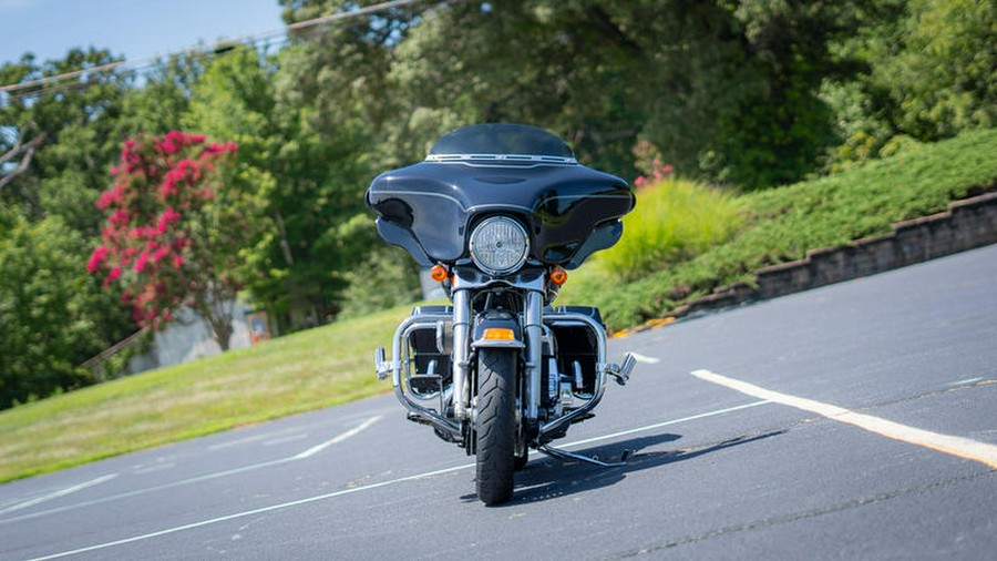 2011 Harley-Davidson® FLHTCU - Ultra Classic® Electra Glide®