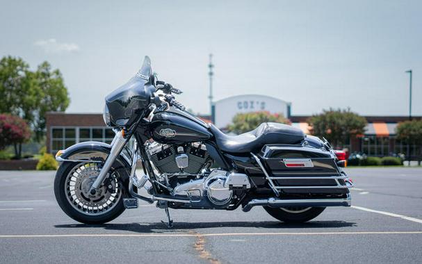 2011 Harley-Davidson® FLHTCU - Ultra Classic® Electra Glide®