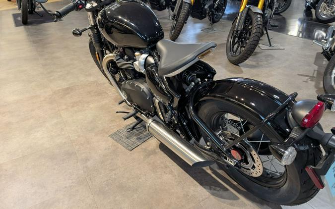 2025 Triumph Bonneville Bobber