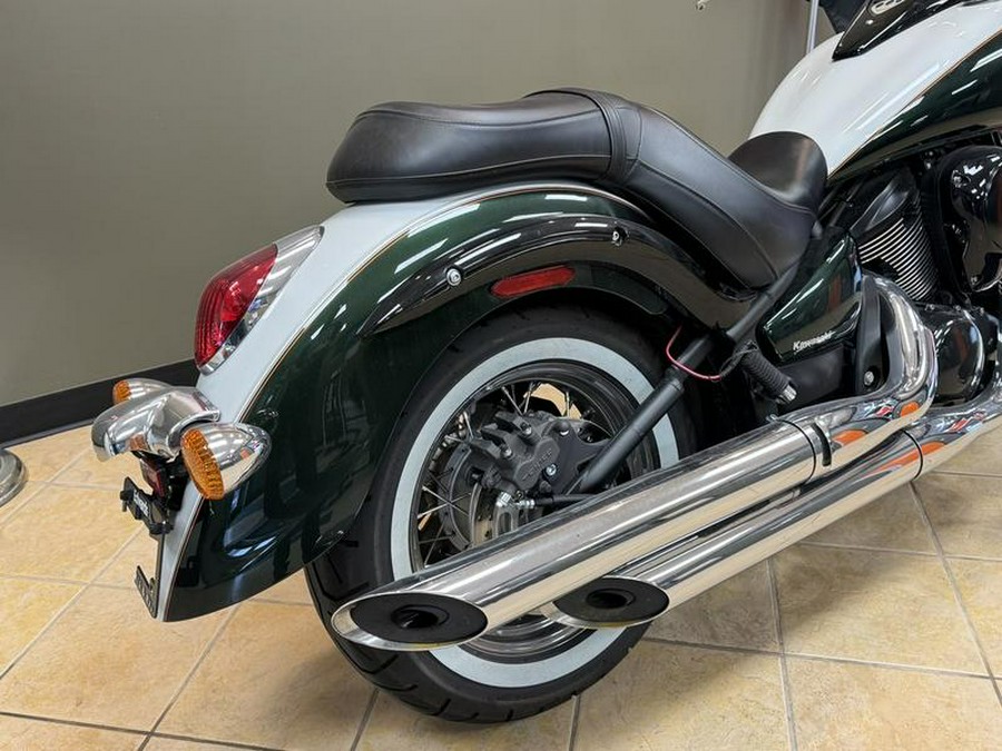 2022 Kawasaki Vulcan® 900 Classic