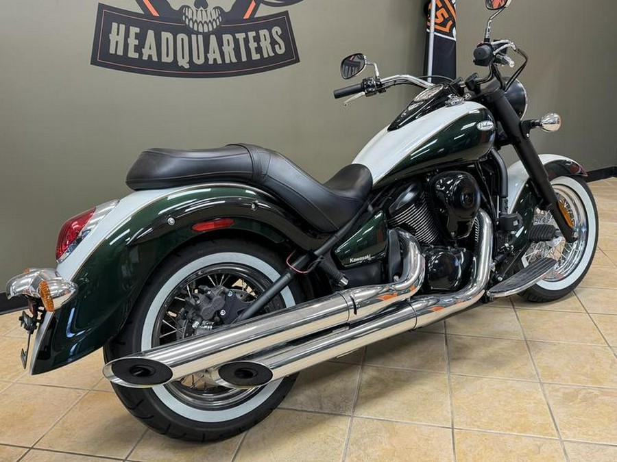 2022 Kawasaki Vulcan® 900 Classic