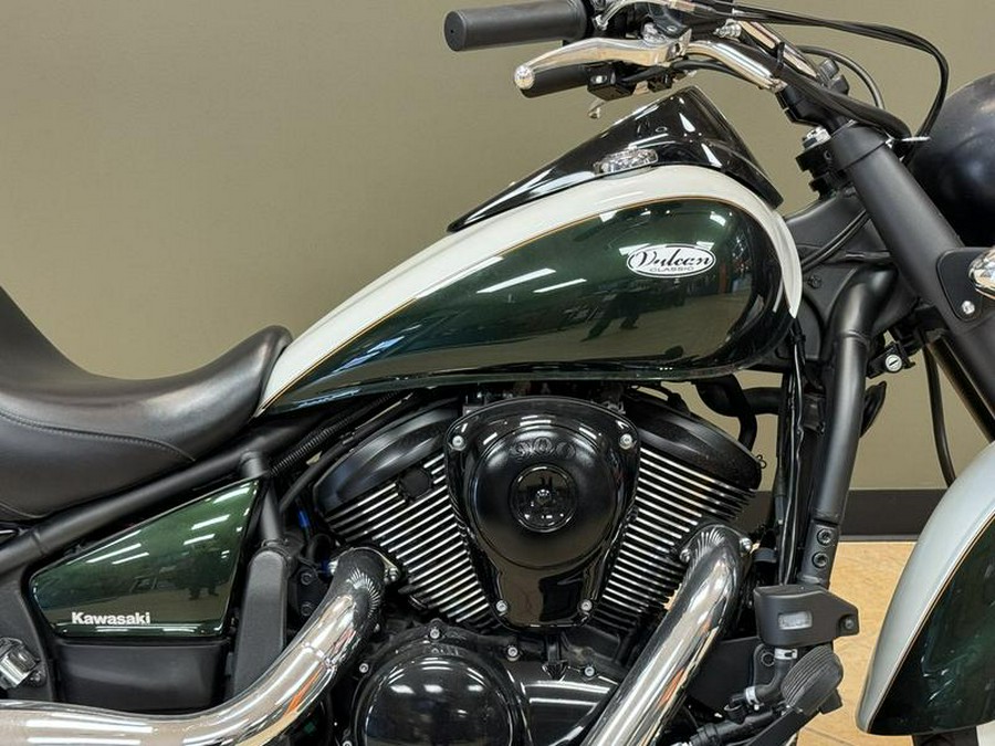 2022 Kawasaki Vulcan® 900 Classic