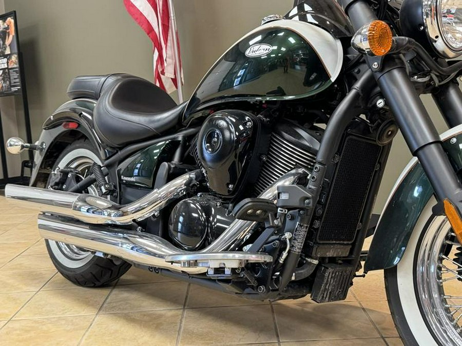 2022 Kawasaki Vulcan® 900 Classic