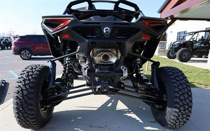 2026 Can-Am Maverick R X RS