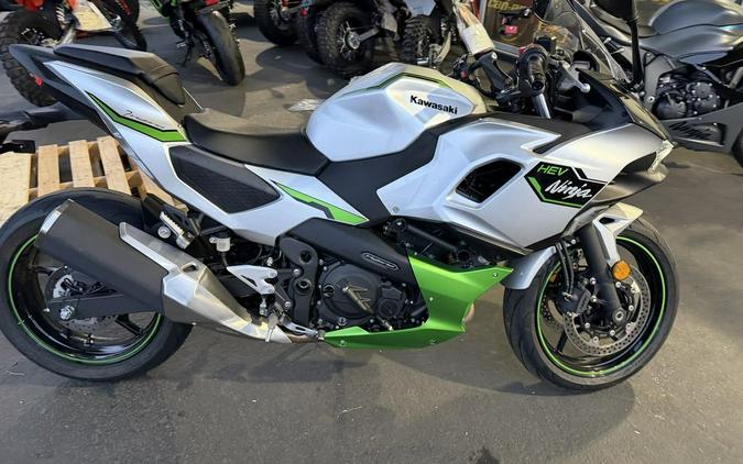 2024 Kawasaki Ninja® 7 Hybrid ABS
