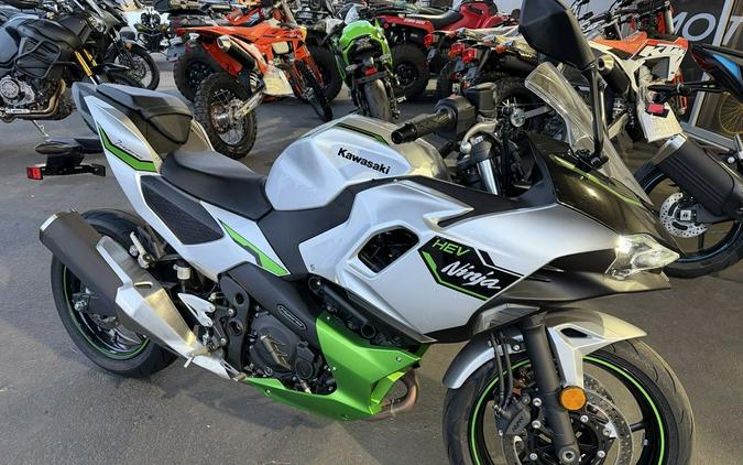 2024 Kawasaki Ninja® 7 Hybrid ABS