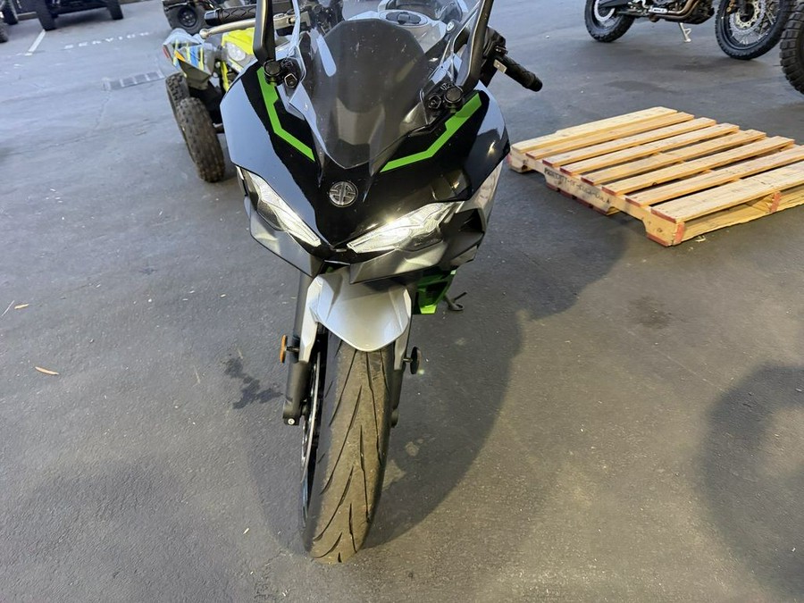 2024 Kawasaki Ninja® 7 Hybrid ABS