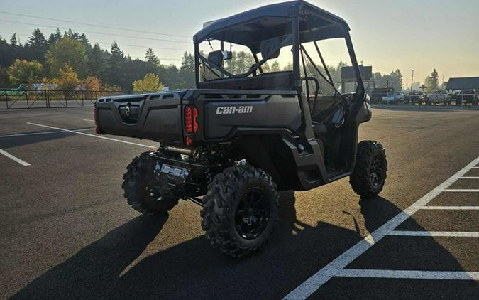 2025 Can-Am Defender XT HD10