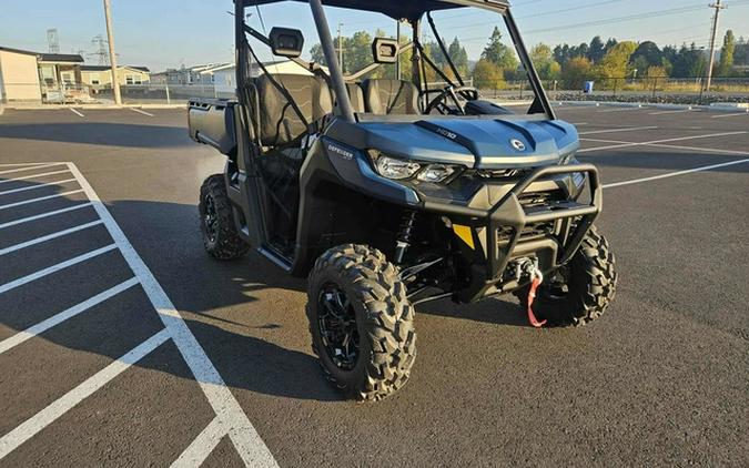 2025 Can-Am Defender XT HD10