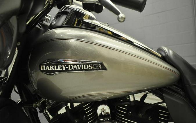 2016 Harley-Davidson® FLHTCU - Electra Glide® Ultra Classic®