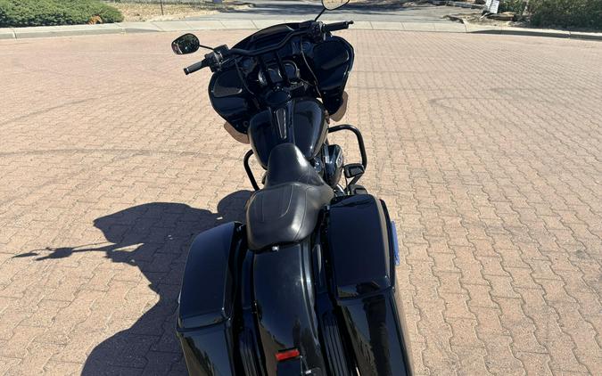 FLTRXS 2018 Road Glide® Special