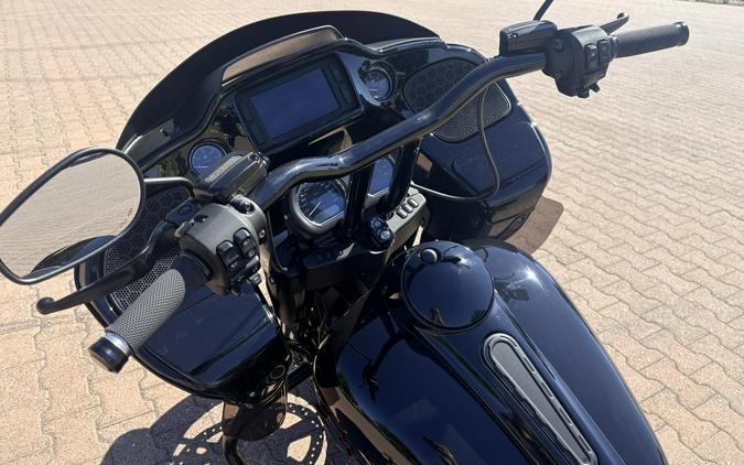 FLTRXS 2018 Road Glide® Special