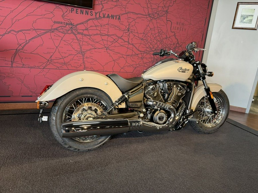 2025 Indian Motorcycle® Scout® Classic Limited +Tech Silver Quartz Smoke